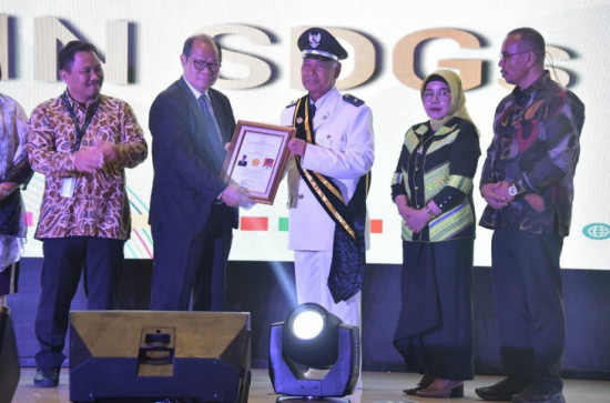 DESA TANAH MERAH BERHASIL MENERIMA PENGHARGAAN PEMENANG LOMBA JUARA 1 (SDGs) TINGKAT NASIONAL