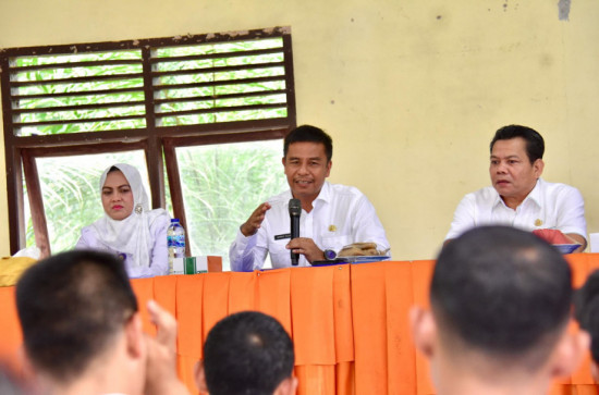 PEMBEKALAN PEMBINAAN PENYELENGGARAAN ADMINISTRASI KEUANGAN DESA DI KECAMATAN KAMPAR UTARA.