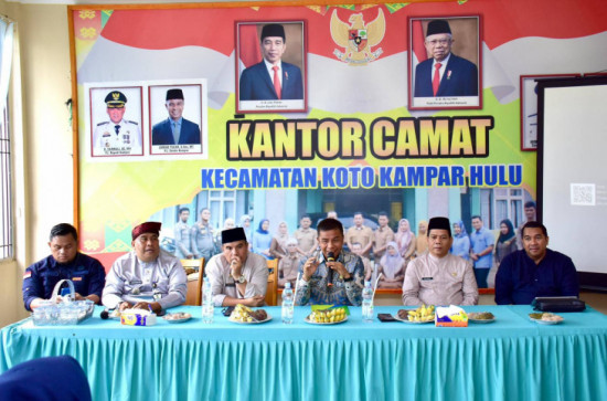 Pembekalan Administrasi Penyusunan APBDes bagi Kepala Desa di Kec. XIII Koto Kampar & Koto Kpr Hulu
