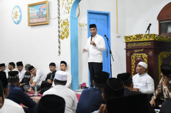 Safari Ramadhan di Masjid Al-Falah Desa Muara Jalai