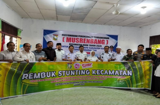 Pj Bupati Kampar Tandatangani Komitmen Bersama Percepatan & Penurunan Stunting