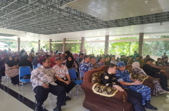 Bupati Kampar Ahmad Yuzar, S.Sos, MT Launching Program Strategis Daerah di Muara Uwai