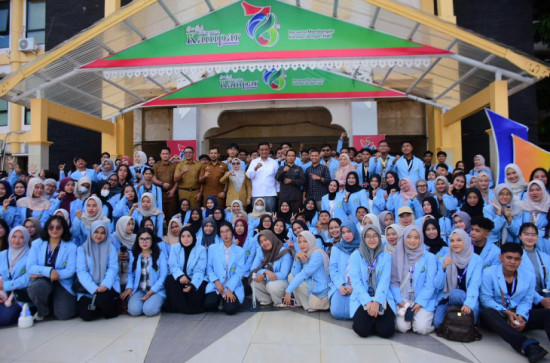 Terima Mahasiswa Kukerta Unri 2026, Wabup Berpesan Agar Mahasiswa Jadi Agen Perubahan Desa